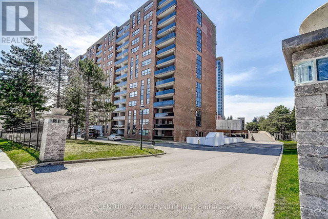 #215 -4 LISA ST Brampton, Ontario in Condos for Sale in Mississauga / Peel Region