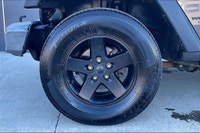 3.6 L 6 Cyl Engine Vehicle Options: Bluetooth, Accident Free! Led Headlights, Seating Capacity 5. Ve... (image 7)
