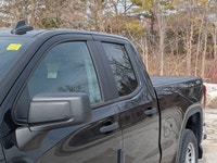 5.3L V8 engine for powerful performance | 4x4 drive for superior traction | Advanced safety features... (image 3)