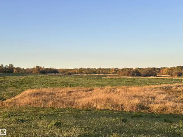 Range Road 225 @ township 612 Rural Thorhild County, Alberta in Land for Sale in Edmonton - Image 27