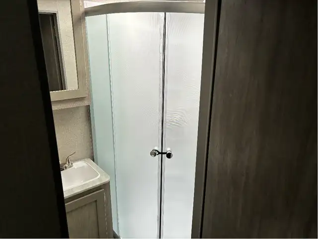 2023 Catalina 343BHTS in Travel Trailers & Campers in Sudbury - Image 18