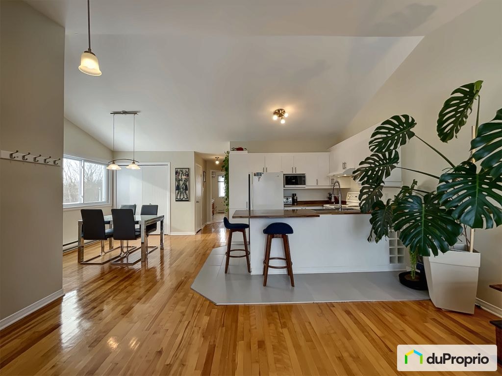 $339,000 - Condominium in Pointe-Aux-Trembles / East Montreal — photo 3