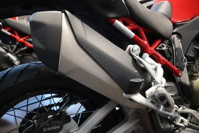 2024 Ducati Multistrada V4 S Travel & Radar Spoked Wheels Demo in Other in Edmonton - Image 5
