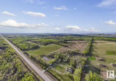 If you are looking for an idyllic quarter section of land close to Cold Lake..right off Township Roa...