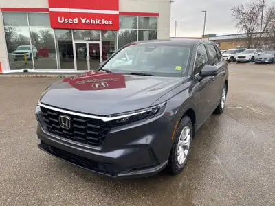 -Regina Honda Odometer is 16548 kilometers below market average! Recent Arrival! 2023 Honda CR-V LX...