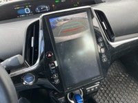 No Accidents - Plug-In Hybrid - Keyless Ignition - Wireless Smartphone Charger - Backup Camera Effic... (image 6)