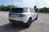 2017 Land Rover Discovery Sport 4WD SE 148,051 KM Now Only $13,950(Was $14,950) or $156 Bi-Weekly(O.... (image 4)
