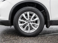 No Accidents - AWD - Heated Front Seats - Heated Steering Wheel - Backup Camera Practical, stylish,... (image 4)