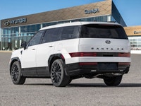 *Certified, Low Mileage, Leather Seats!* Incredible design in and out makes this 2025 Santa Fe strik... (image 4)