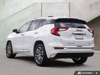 *One Owner, No Accidents, Excellent Condition, AWD, BOSE Sound System, Navigation, Heated Seats & St... (image 2)