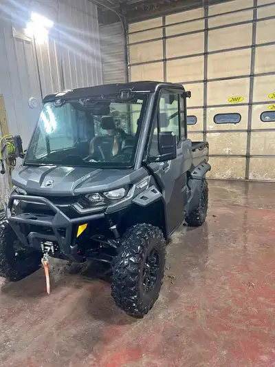 APPLY NOW: https://www.ridecollective.ca/get-pre-approved 2024 CAN-AM DEFENDER LIMITED CAB HD10 • Ro...