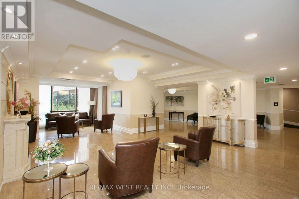 305 - 40 HARDING BOULEVARD W Richmond Hill (North Richvale), Ont 3