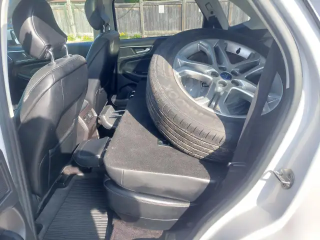 2017 Ford Edge Titanium5257671575876608025