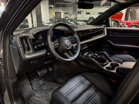The team at Sherwood Motorcars would like to welcome you to our dealership based in Sherwood Park, w... (image 4)