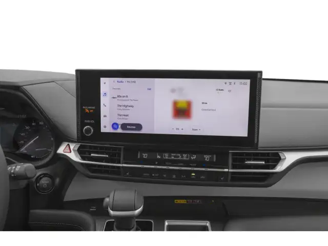 2026 Toyota Sienna XLE 8-Passenger in Cars & Trucks in Markham / York Region - Image 8