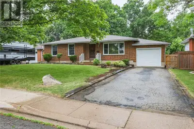 GREAT OPPORTUNITY IN A QUIET, FAMILY-FRIENDLY BEAMSVILLE NEIGHBOURHOOD – IN-LAW POTENTIAL & NO REAR...