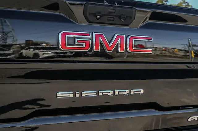 2020 GMC Sierra 2500HD AT4 AWD * Crew Cab * 6.6L V8 Duramax Dies in Cars & Trucks in City of Montréal - Image 15