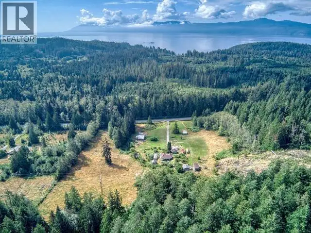 12328 HIGHWAY 101 Powell River, British Columbia in Houses for Sale in Sunshine Coast - Image 25