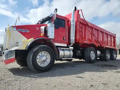 2005 Kenworth T800 dump truck , parts unit, Caterpillar C15 engine, Fuller manual 18 speed transmssi...