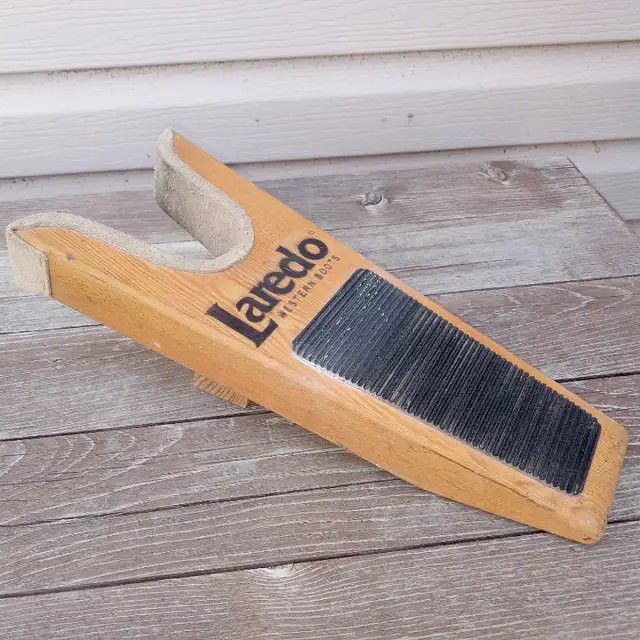 Laredo Unisex Boot Puller Jack   Sturdy 12" long in Men's in Belleville - Image 4