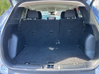 Double L Motors Ltd. For Sale: 2022 Ford Escape SE AWD Looking for a fuel-efficient, modern SUV with... (image 5)