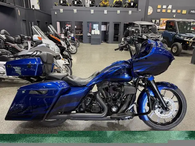 2016 Harley-Davidson ROAD GLIDE SPECIAL in Sport Touring in Ottawa - Image 3