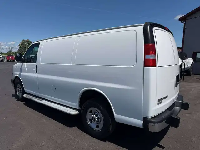 2017 GMC Savana535271585738270724