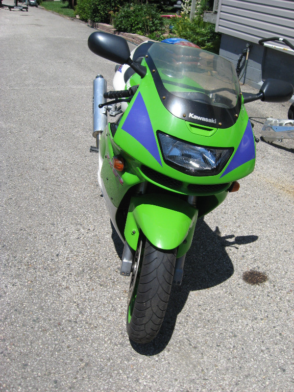 1996 kawasaki zx-9r ninja parts bike in Other in London - Image 3