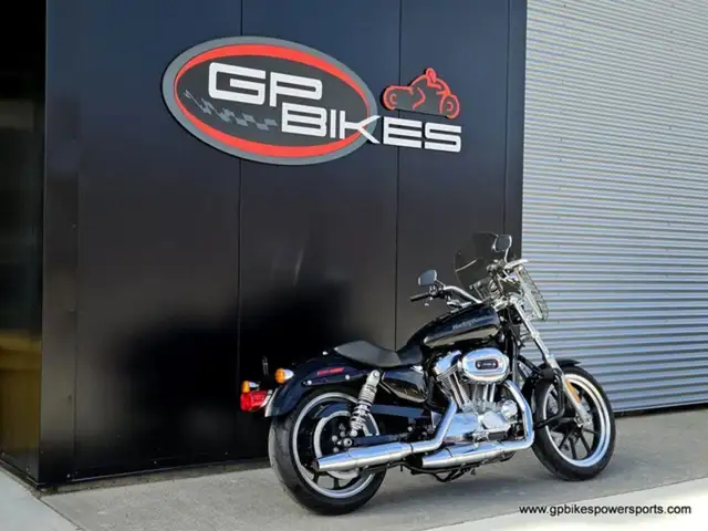 2018 Harley-Davidson Sportster XL883L Superlow in Sport Touring in Oshawa / Durham Region - Image 4