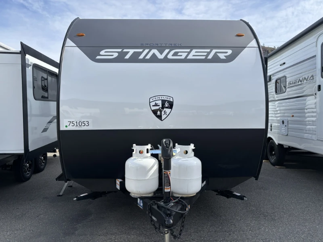 2026 VENTURE SPORTTREK STINGER 222VUD in Travel Trailers & Campers in Kelowna - Image 4