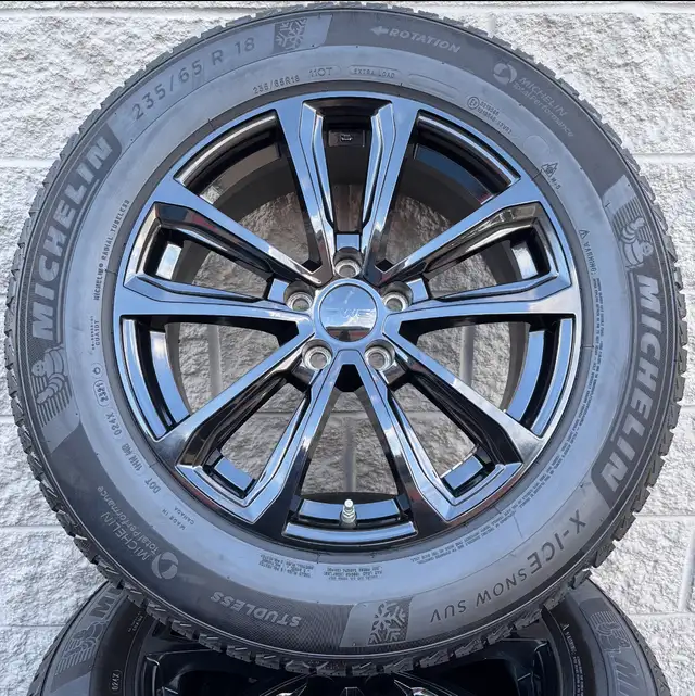 (95%) 4x 235/65R18 Michelin Winters w/ Lexus RX Rims + TPMS in Tires & Rims in City of Toronto - Image 3
