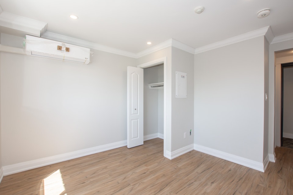 81 Empire St, Welland (3) - Bachelor Apartment 5
