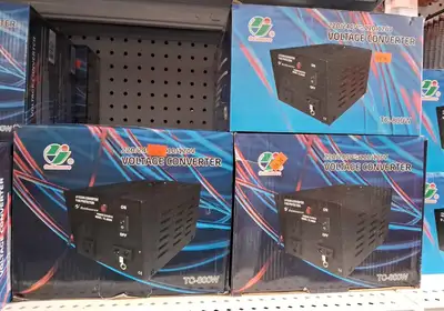 YESA 800 Watts Step Up and Down Voltage Converter/Transformer, View more