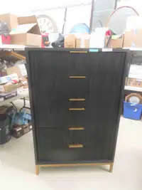 Modern Dresser 18.5" x 36" x 56"