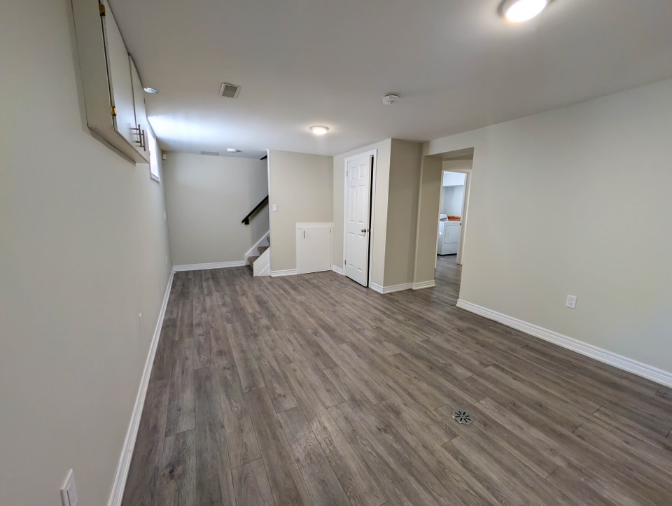 38 Chalmers St, St. Catharines - 1 Bedroom Lower Unit 5
