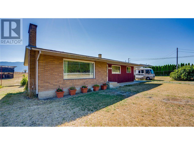 5505 Old Kamloops Road Vernon, British Columbia in Houses for Sale in Vernon - Image 4