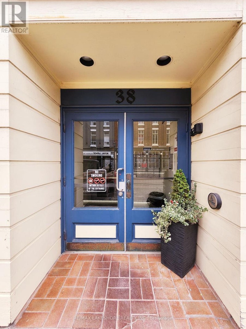 38 Walton Street 1 BEDROOM APARTMENTS AVAILABLE Long Term Rentals