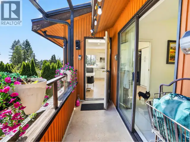 2940 DRESDEN WAY North Vancouver, British Columbia in Houses for Sale in North Shore - Image 17