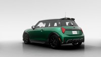 MINI Laval vous présente la toute nouvelle *MINI Cooper S 3 portes 2026*. Expressive et assurée, la... (image 1)