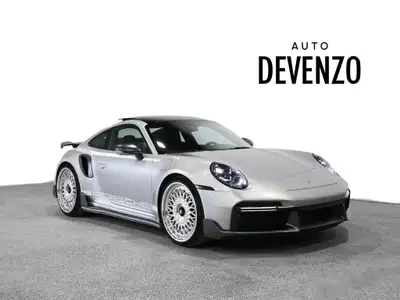 2025 Porsche 911 Turbo S 50e anniversaire - Une légende réinventée Découvrez une pièce de collection...