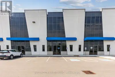 " Your next big business move starts here-maximize exposure, space, and convenience!" Situated in Br...