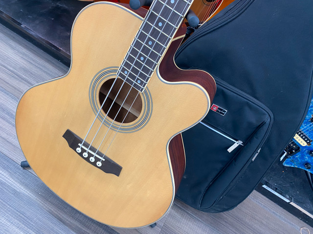 Denver DB44SCE Natural Finish Acoustic Bass in Guitars in City of Toronto - Image 3