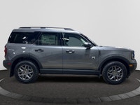 Check out this vehicle's pictures, features, options and specs, and let us know if you have any ques... (image 5)