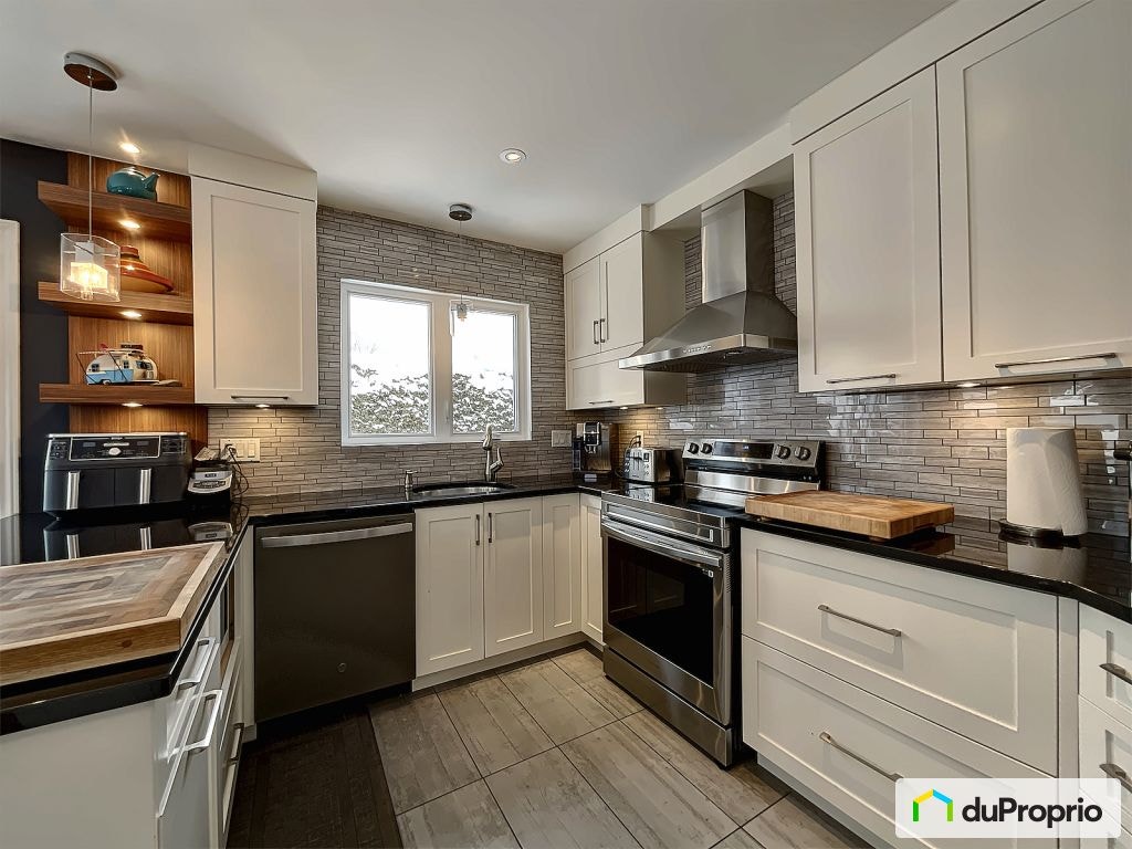 $595,000 - 2 Storey for sale in Sherbrooke (Rock Forest) — photo 3