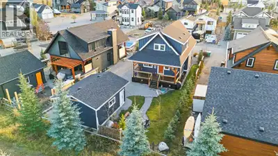 WELCOME TO 306 CottageClub Link - Located in Phase 2, backing onto the walking trails, this stunning...