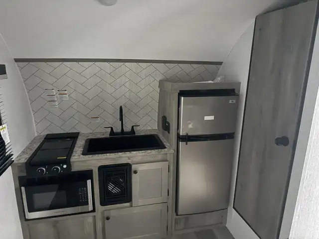 2026 Sunset Park RV Sunlite TH 14TH in Travel Trailers & Campers in Longueuil / South Shore - Image 8