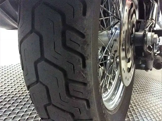 2001 Harley-Davidson FLSTC-Heritage Softail Classic in Street, Cruisers & Choppers in City of Toronto - Image 12