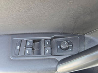 2019 Volkswagen Tiguan Comfortline 4MOTION with 150,000kms. Leather, Panoramic Power Sunroof, Heated... (image 9)