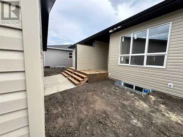 95 Gray Close Sylvan Lake, Alberta62863770414211122
