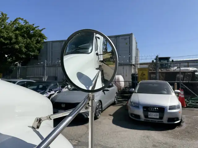 2015 Freightliner M2 106 24 Foot Hydraulic Brake Cube Van with P in Heavy Trucks in City of Toronto - Image 62
